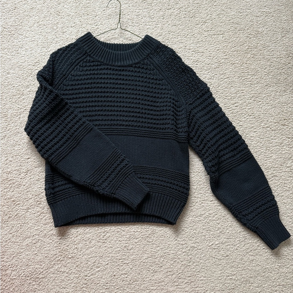 Universal Thread Black Crew Neck Sweater Chunky Knit